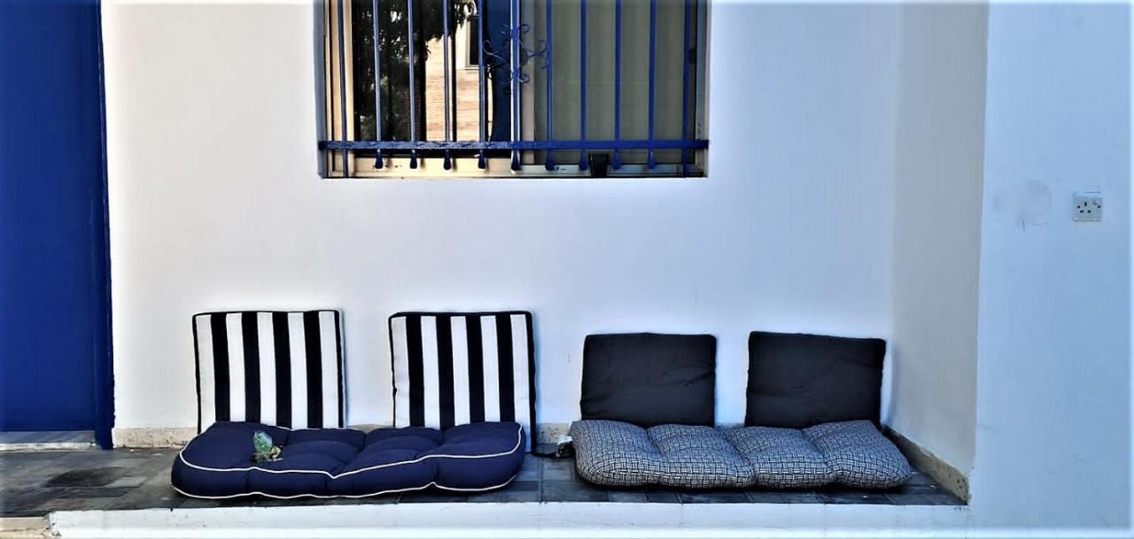 Mango Haus Ostello Aqaba Esterno foto