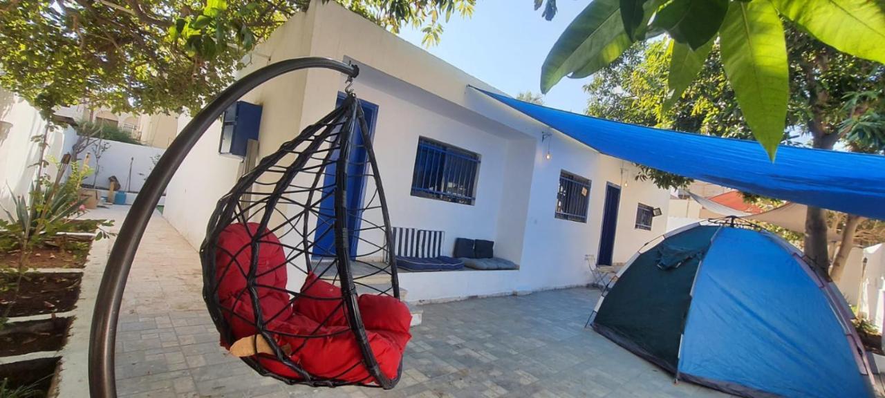 Mango Haus Ostello Aqaba Esterno foto