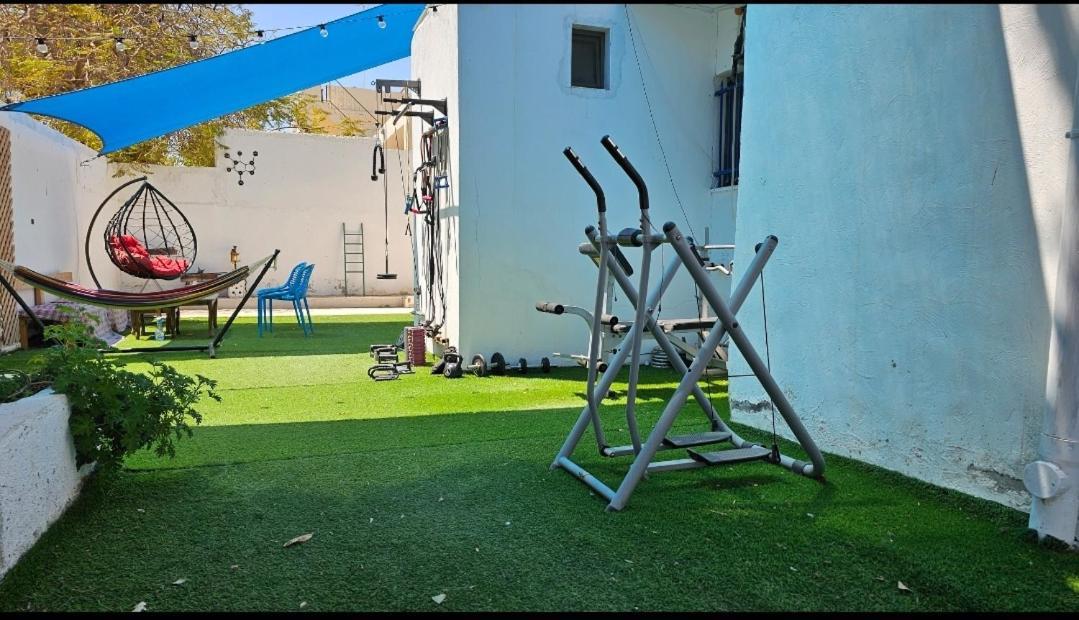 Mango Haus Ostello Aqaba Esterno foto