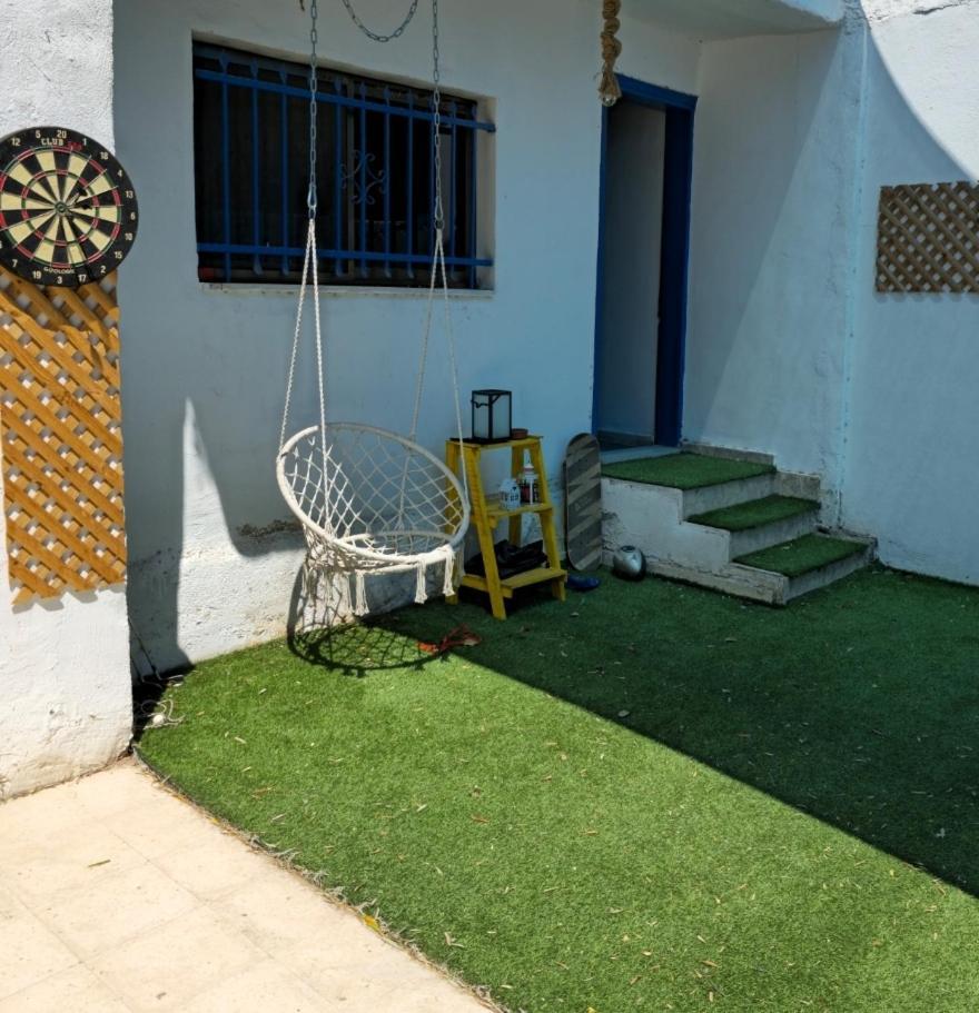 Mango Haus Ostello Aqaba Esterno foto